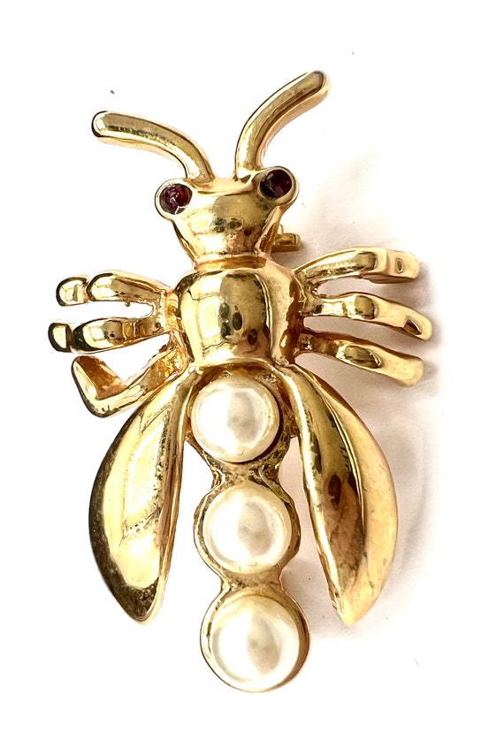Pearl Bee Brooch, Signed ROMAN, 3 Faux Pearls, 1 … - image 5