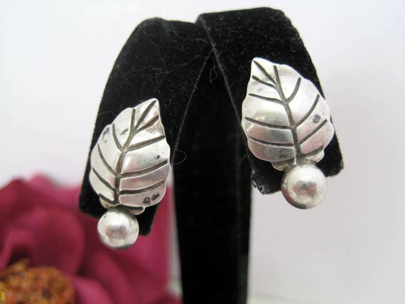 Sterling Leaf Earrings, 40's Era, Fall Leaves, Screw Back Earrings