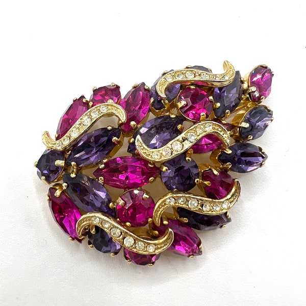 Weiss Art Glass Brooch, Purple and Pink Rhinestones, Faceted Glass Cabochons,  Vintage Gold Setting