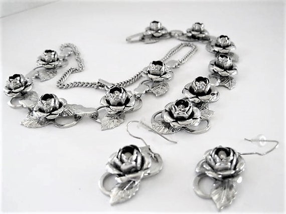 Silver Rose Necklace Set, Rhinestone Centered, Garden Party Choker