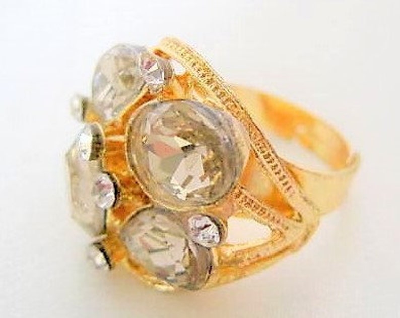 Size 8 Adjustable Glass Cocktail Ring Smokey Gray Glass Cabochons Gold Tone Setting
