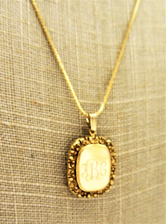 Gold Pendant Necklace,  Monogrammed Pendant,  Flo… - image 3