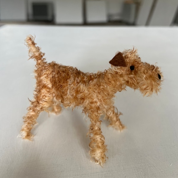 Irish Terrier Miniatur Hundeskulptur