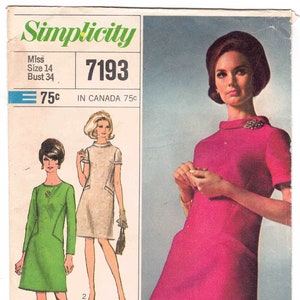 60s Dress Pattern Simplicity Designer Fashion 7193 Size 14. A-Line Dress with Insets & Seam Details, Above Knee, Sleeve and Collar Options.