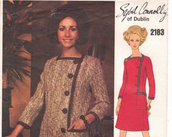 Vogue Courturier Design Pattern 2183 - 1960s Sybil Connolly Dress Pattern with Sew-In Label. Size 18 B40. A-Line Dress, Square Neck.