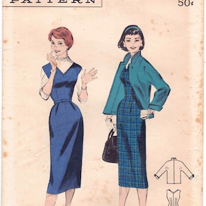 Puede incluir: Patrón de costura vintage para un vestido y una chaqueta. El patrón es de Butterick y es talla 14, busto 32. El patrón es para un vestido con un corpiño ajustado y una falda con una ligera forma de A. La chaqueta es de estilo corto con cuello y mangas largas. El patrón está impreso en papel y está en buen estado.