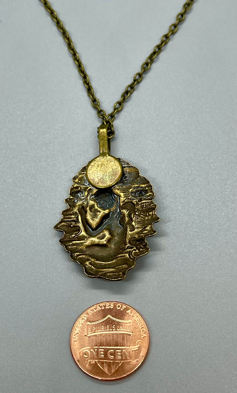 Beautiful Vintage Bronze Pendant on 19 Inch Bronze Color Chain Etsy