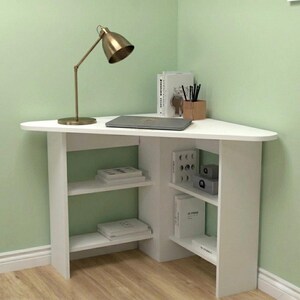 Escritorio de esquina moderno, mesa de estudio triangular, estantería de esquina blanca, escritorio compacto para oficina en casa, consola multimedia minimalista, muebles para espacios pequeños