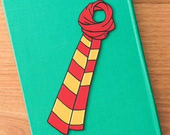 Fantasy Bookmark - Red and Gold Wizard House Scarf - Double Sided Book Lover Gift - Dark Academia Bookish Reader Gift - 3D Printed