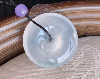 Donut-Anhänger aus natürlichem, eisweißem Jadeit (Qualität A), Halskette mit Friedensschnalle aus burmesischem Jade, edles Schmuckgeschenk für Sie, zum Geburtstag oder Jahrestag