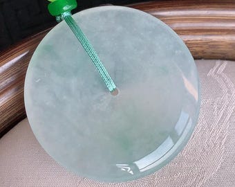 Friedensanhänger aus natürlichem Jadeit (Qualität A), Halskette mit schwebender Jadeblume in Donut-Form, Geschenk für Sie, Geburtstag, Jahrestag, edler Schmuck