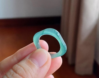 Natürlicher, hochwertiger, eisblauer Jadeit-Ring, quadratisches Band, echter burmesischer Jade, Geschenk für Sie, Geburtstag, Jahrestag, edler Schmuck