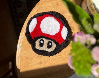 Handgemachter Mario Power Pilz