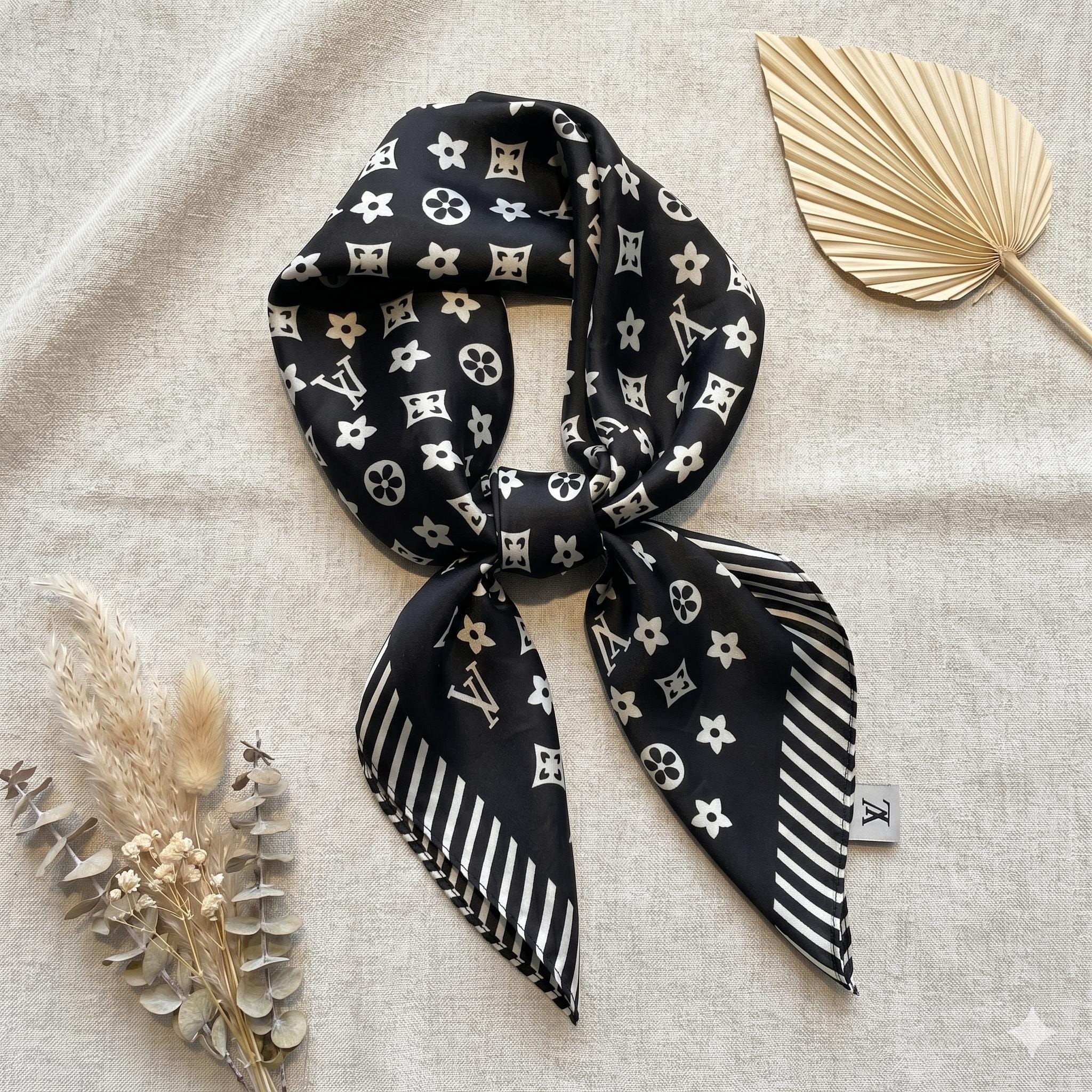 Louis vuitton collar - Etsy.de