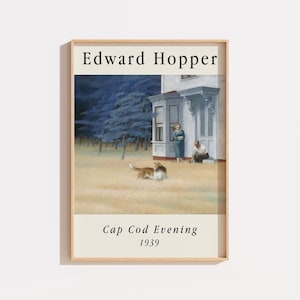Peut inclure: Une impression d'art rectangulaire représentant le tableau Cap Cod Evening 1939 d'Edward Hopper. La scène montre une maison avec deux personnages près du porche, un chien au premier plan et des arbres sombres sur un champ d'herbe pâle.