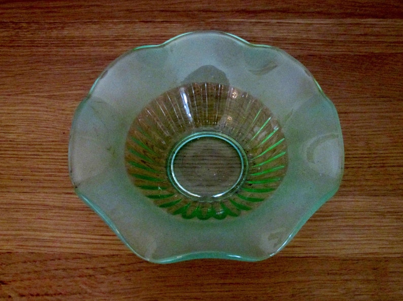 1950s Green Fluted Glass Posy Bowl Vase Vintage Home Decor Etsy