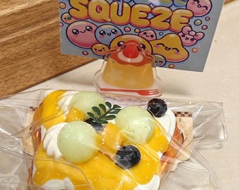 Taba squishy dessert giocattolo antistress pallina antistress nuovo giocattolo antistress giocattolo antistress regalo divertente occasione regalo festivo carino toast all'uva