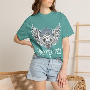 Skyddad T-shirt | Winged Eye Guardian Amulet Tee | Andlig skyddströja | Unisex gåva honom henne