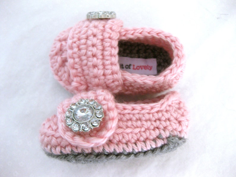 Newborn, Baby Girl, Baby Shoes, Newborn Photos, Newborn Photo Prop ...