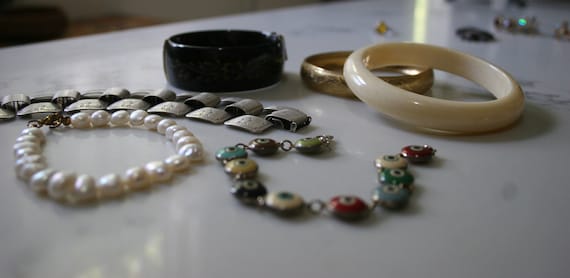 Vintage Costume Jewelry Bracelets Lot of Six Orig… - image 2