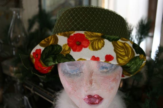 Vintage Dorene Velvet Floral Hat Stylish 1950's C… - image 5