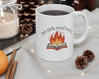 Hot Girls Read Books Mug | Funny Quirky Book Lover Coffee Cup