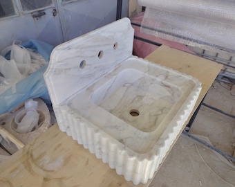 Lavabo de mármol Calacatta Green con diseño acanalado, con o sin protector contra salpicaduras. Lavabo de piedra a medida con diseño estriado. Lavabo tallado a mano.