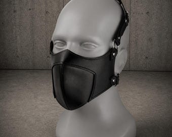 Steampunk Gothic BDSM halfgelaatsmasker • Masker in harnasstijl van PU-leer • Herbruikbaar stofbeschermingsmasker • Gezichtsbedekking voor motorrijders en cosplay (unisex)