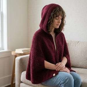 Easy Crochet Hooded Cloak Pattern, Beginner Fantasy Cape, Medieval PDF (Digital Download)