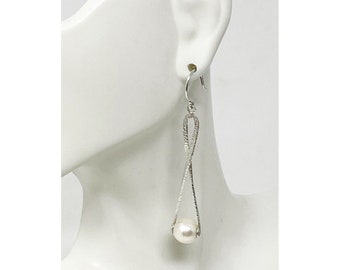 Vintage Hammered 925 Sterling Silver Freshwater Pearl Twist Drop Earrings Israel