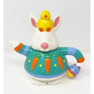 Vintage Russ 7.5” Ceramic Easter Bunny Rabbit Teapot Carrots Chick Blue Yellow