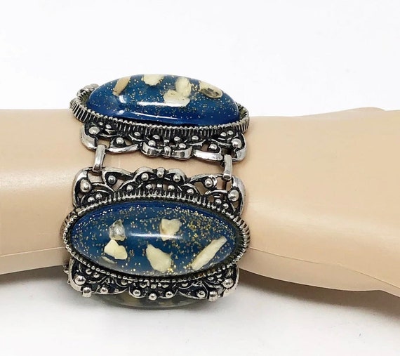 blue with glitter confetti /& earrings LARGE Lucite fifties bracelet