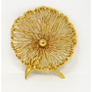 Vintage Pastelli Gold Tone Large 2" Round Flower With Leaves Brooch Pin
