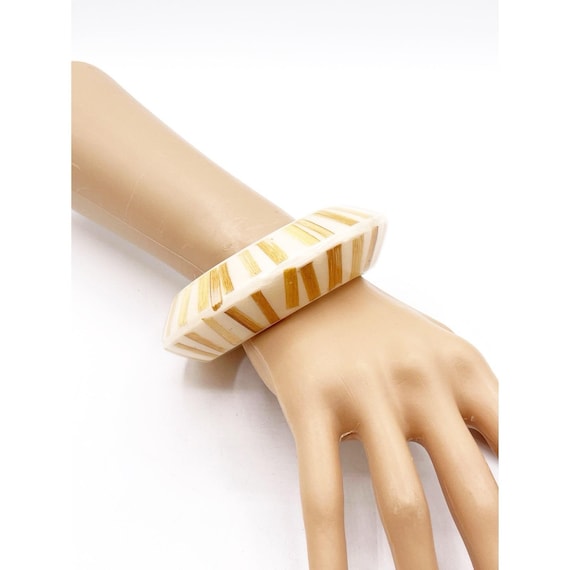 KJL Kenneth Jay Lane Lucite Bangle Bracelet Cream… - image 1
