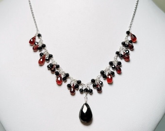 Black spinel and garnet necklace, sterling silver (925), from the Black Rose Garden collection.