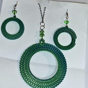 Modernt cirkelformat smyckeset - Tryckfel 40 % rabatt