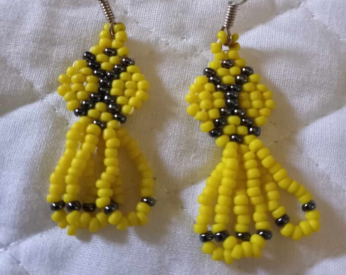 Bright yellow vintage Native American Style seed bead earrings