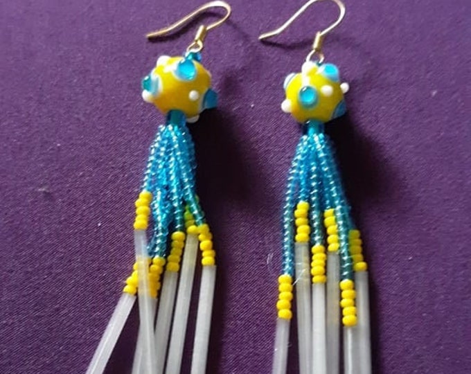 Handcrafted vintage funky long seedbead loop earrings
