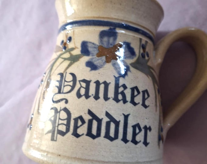 Vintage 1998 Yankee Peddler stoneware mug