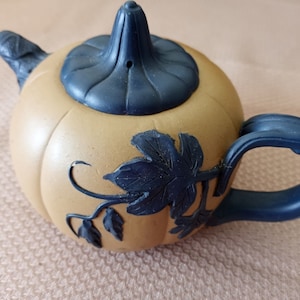 Yixing Clay Handmade pumpkin tea pot