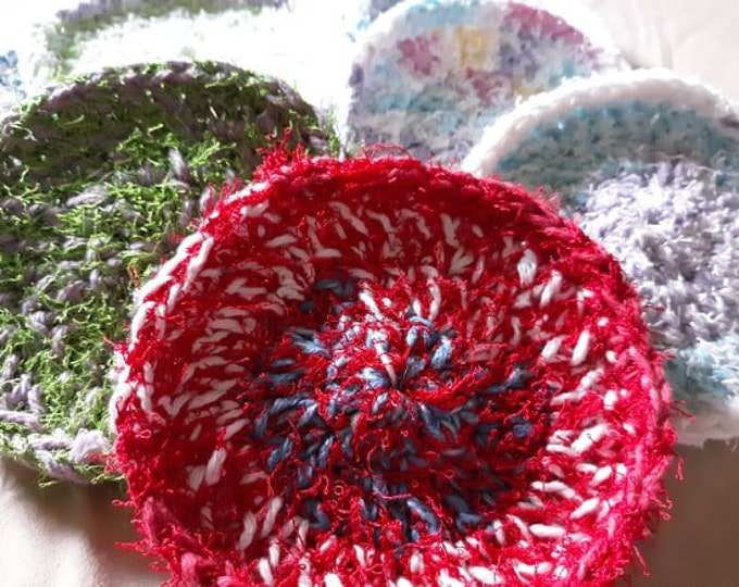 Grab bag style round crocheted cotton and scrubby yarn dish scrubbers