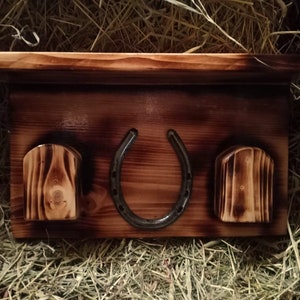 Rustic reclaimed spruce bridle/halter wall mount rack with horse shoe