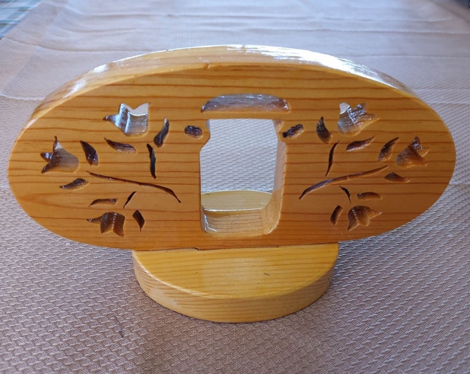 Small decorative scroll saw tulip cut out shelf sitter