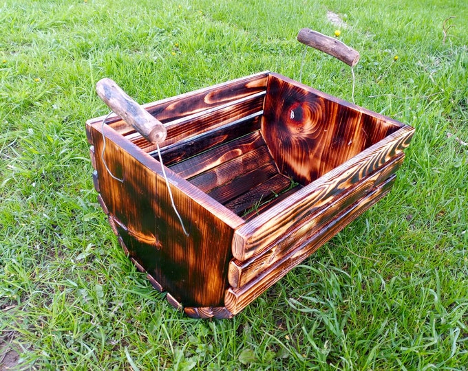 Rustic reclaimed spruce planter basket