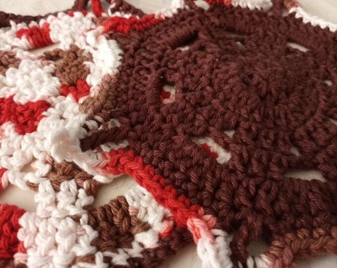 Crochet cotton ships wheel potholder set
