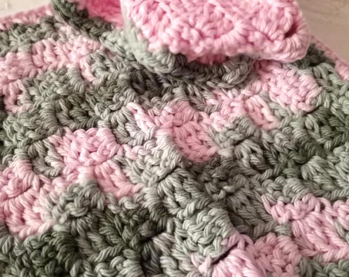 Cotton handcrocheted pink camo textured square potholder/dishcloth set