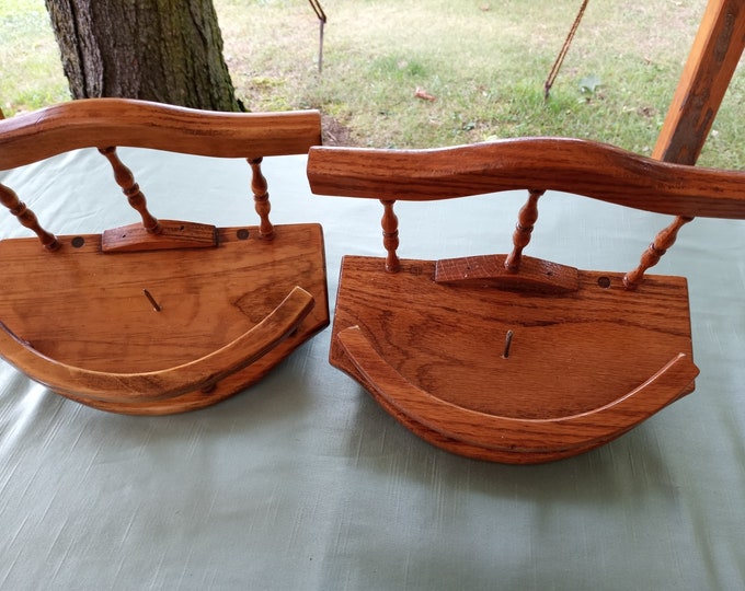 Unique shelf style oak or spruce tree/wall mount corn cob squirrel feeder