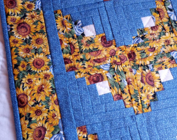 Cotton log cabin patterned sunflower table runner
