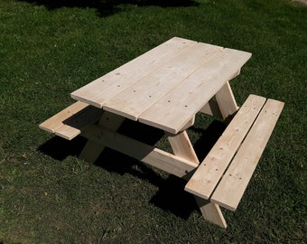 Spruce toddler picnic table kit