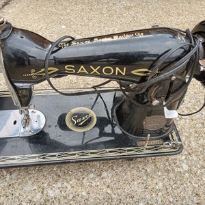 Original very rare working vintage Saxon sewing machine made in occupied Japan in the 1940&#39;s